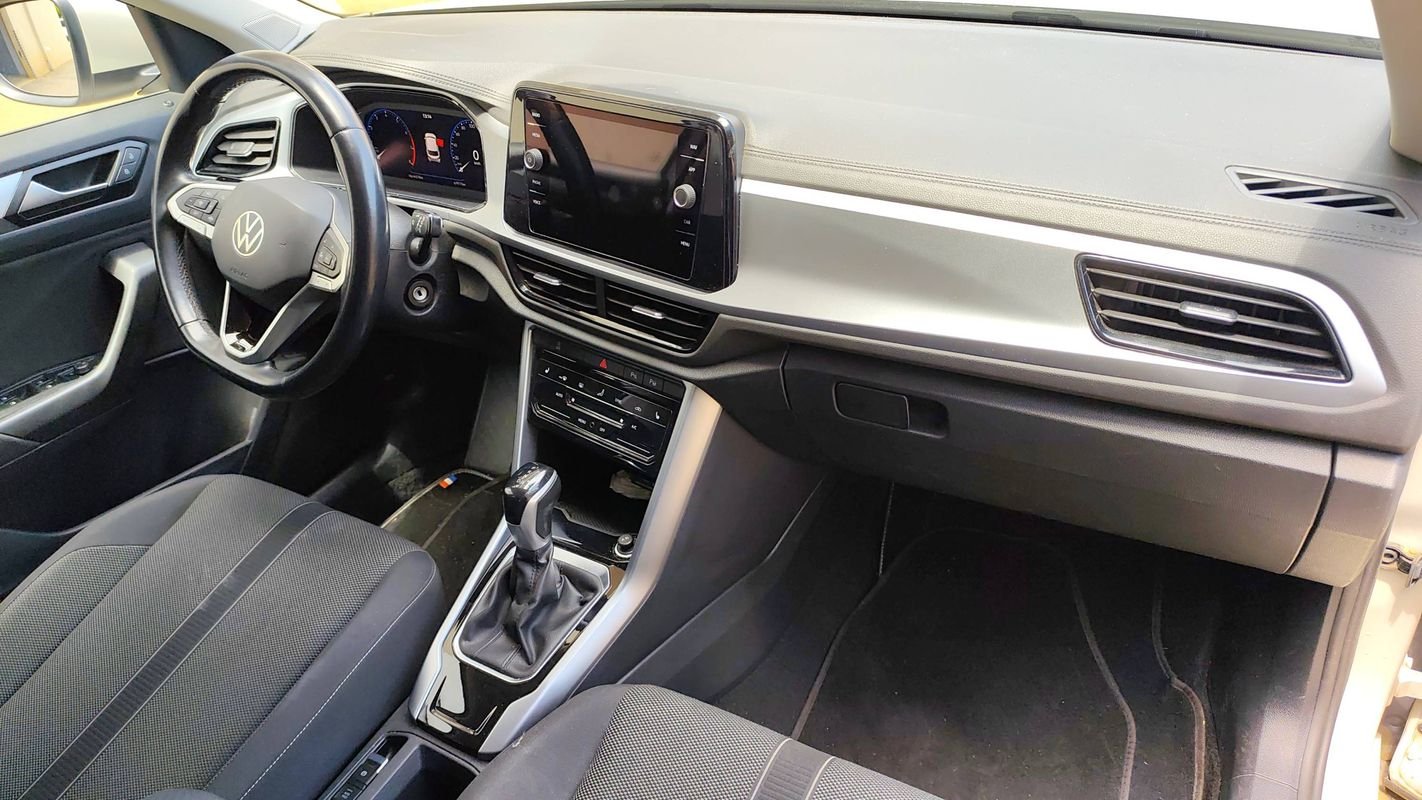 Volkswagen T-Roc - Photo 10