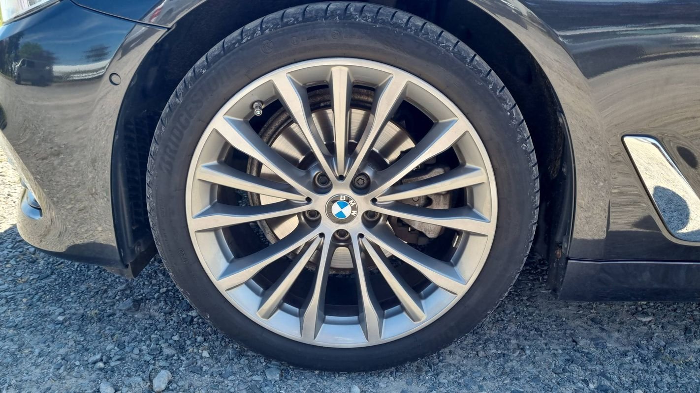 BMW Série 5 - Photo 18