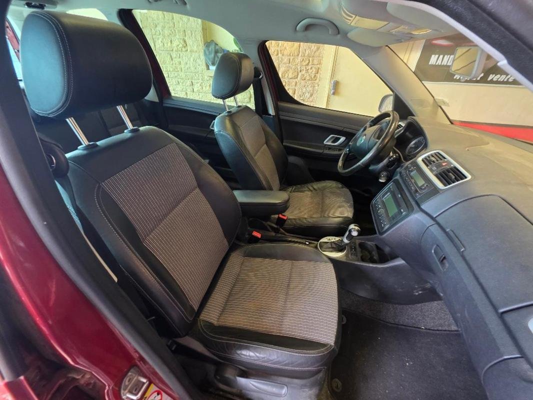 Skoda Roomster - Photo 3