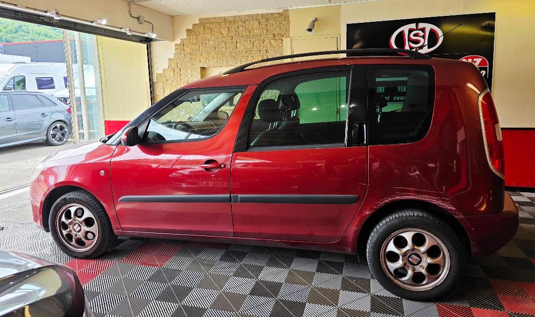 Skoda Roomster - Photo 8