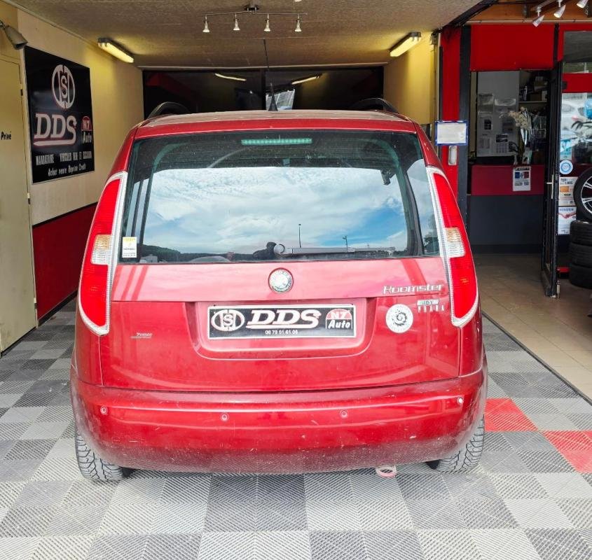 Skoda Roomster - Photo 9