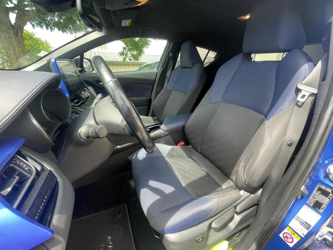 Toyota C-HR - Photo 11