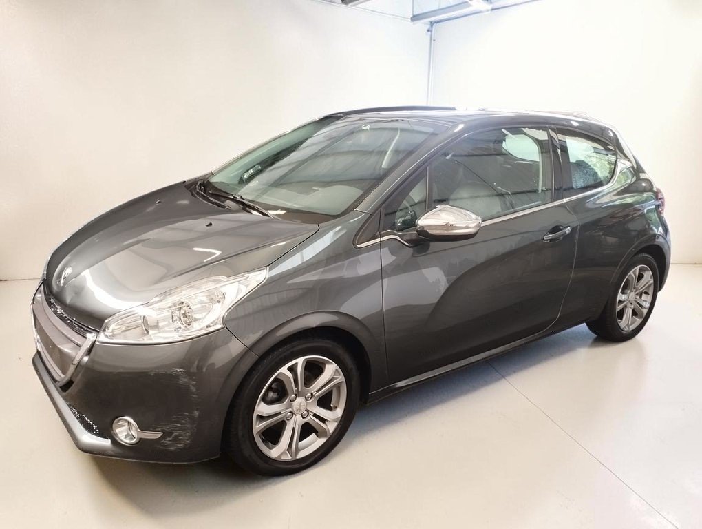 Peugeot 208 - Photo 6