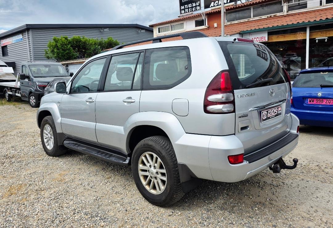 Toyota Land Cruiser - Photo 13