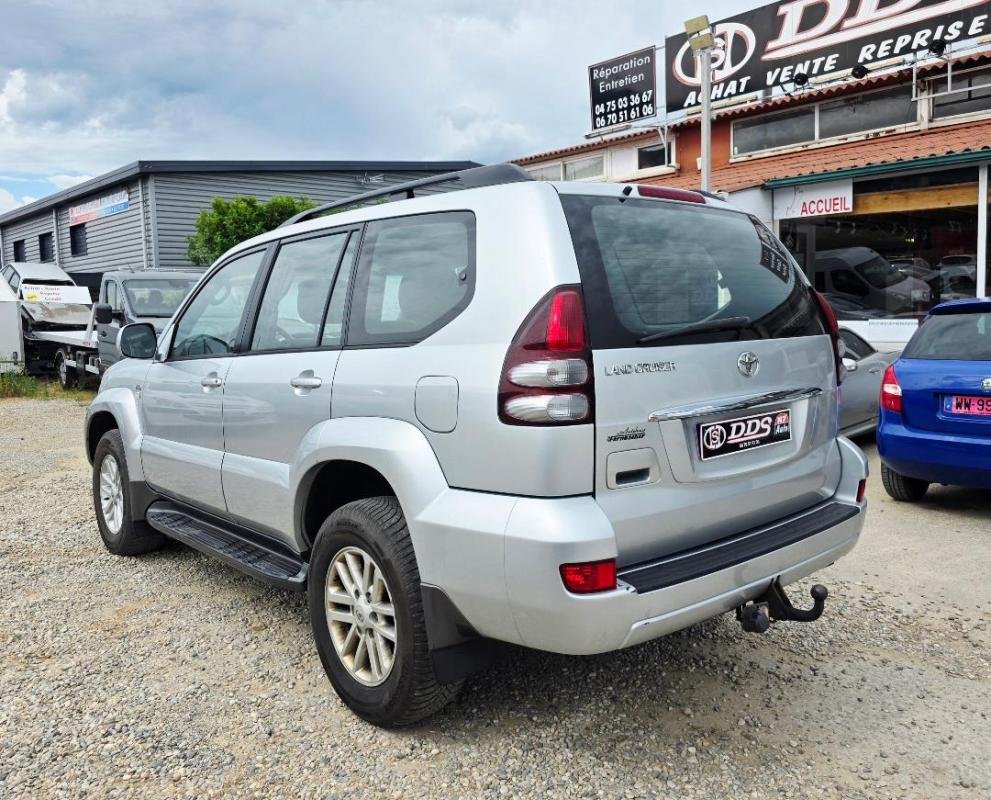 Toyota Land Cruiser - Photo 14