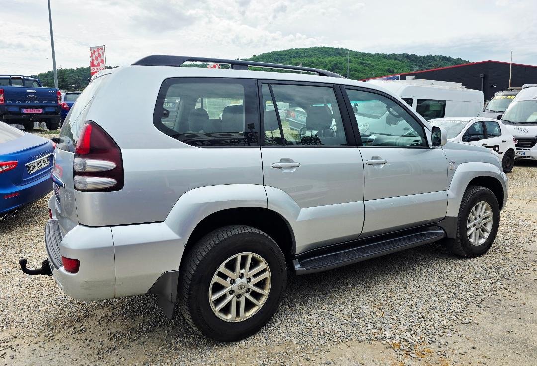 Toyota Land Cruiser - Photo 17