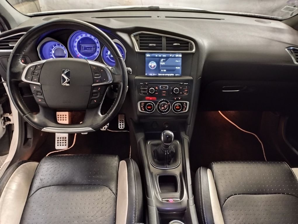 Citroën DS4 - Photo 3