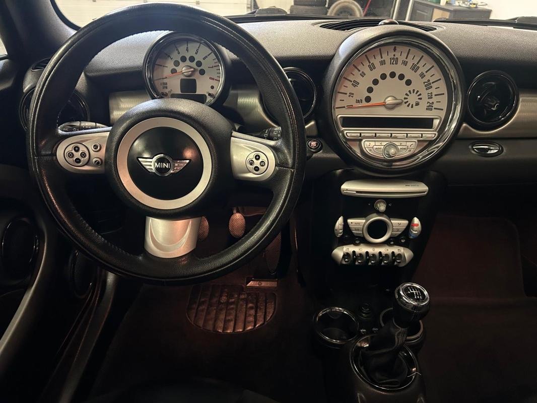 Mini Cooper - Photo 12