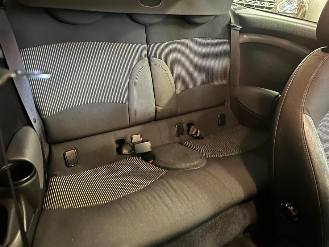 Mini Cooper - Photo 10