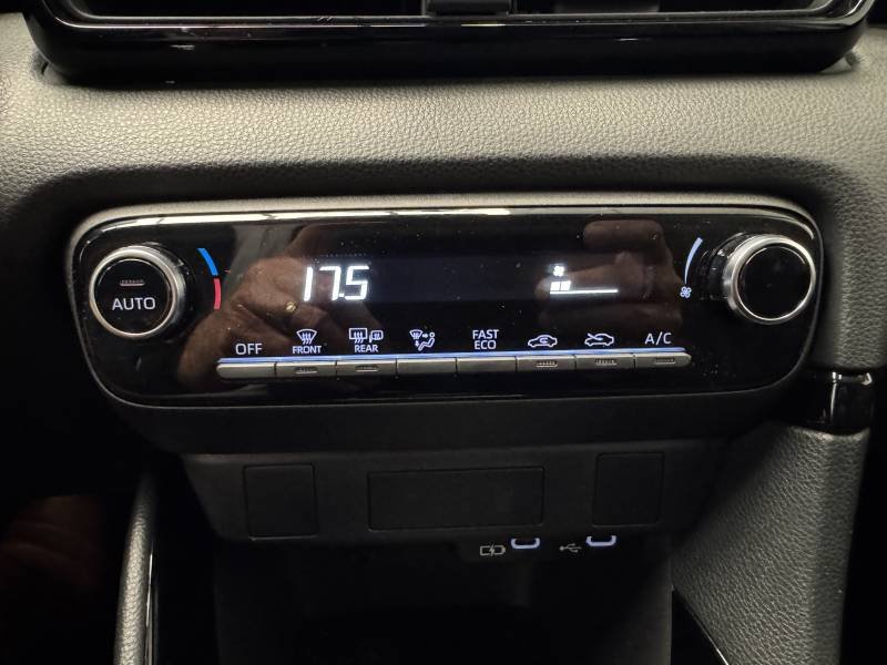 Toyota Yaris - Photo 23