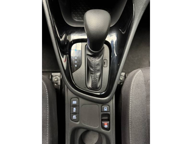 Toyota Yaris - Photo 24