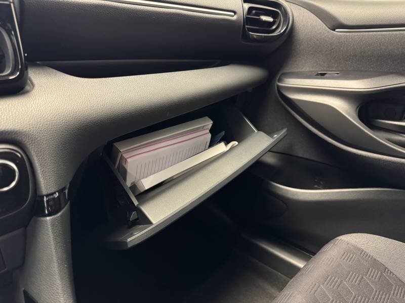 Toyota Yaris - Photo 31
