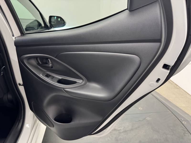 Toyota Yaris - Photo 39