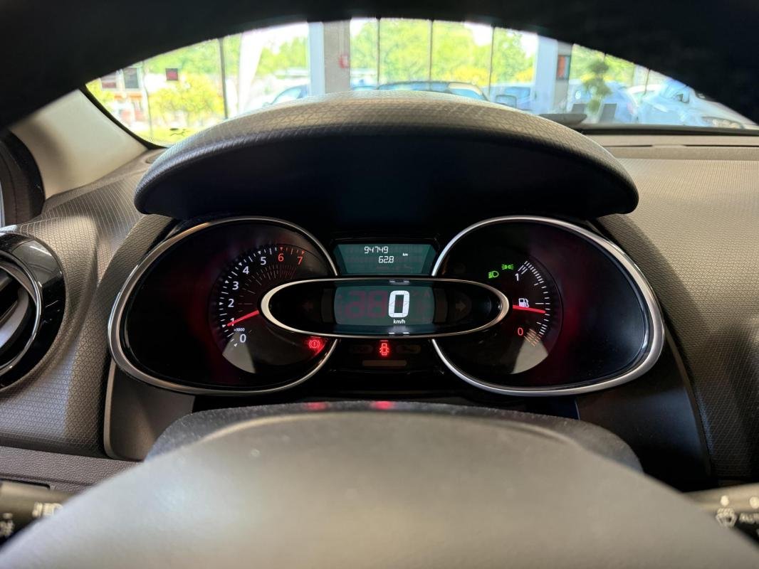 Renault Clio - Photo 16