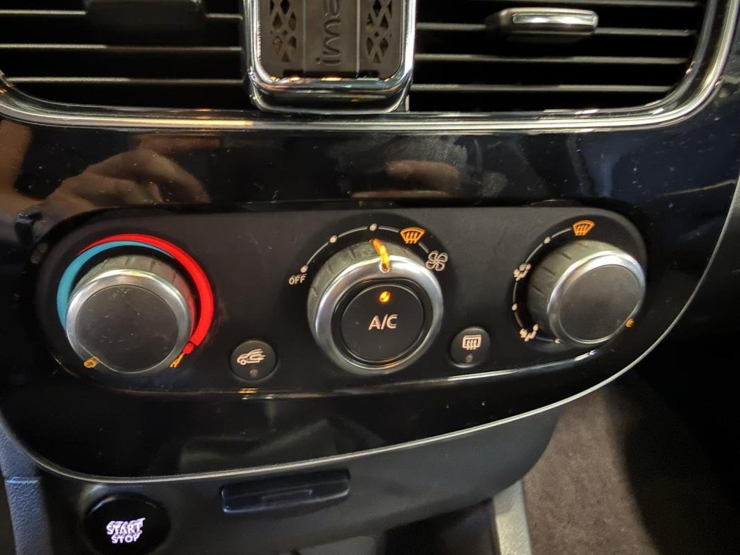 Renault Clio - Photo 22