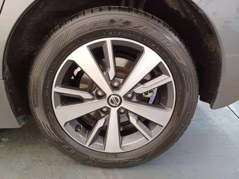 Nissan Leaf - Photo 8