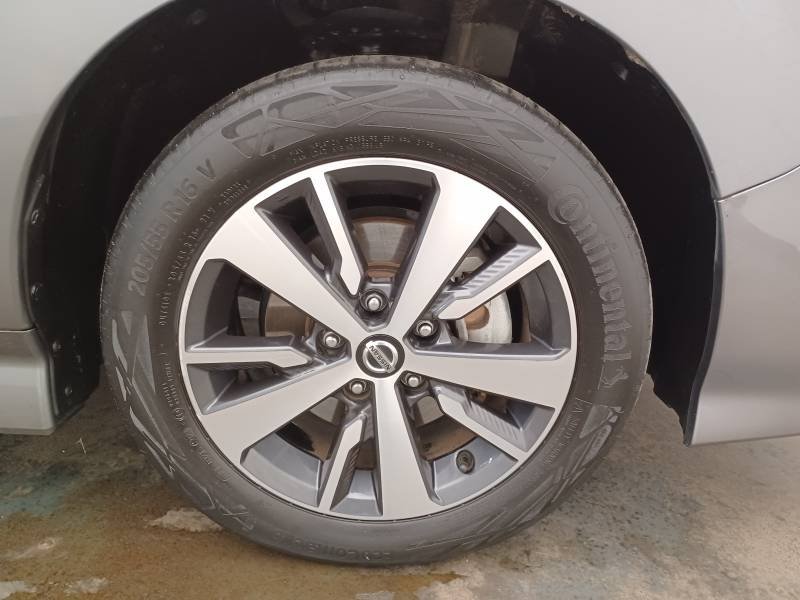 Nissan Leaf - Photo 10