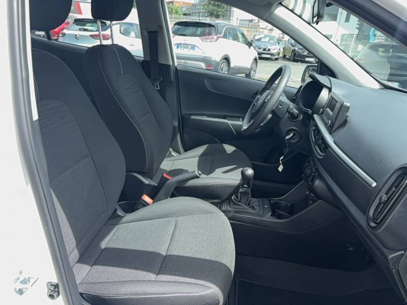 Kia Picanto - Photo 12