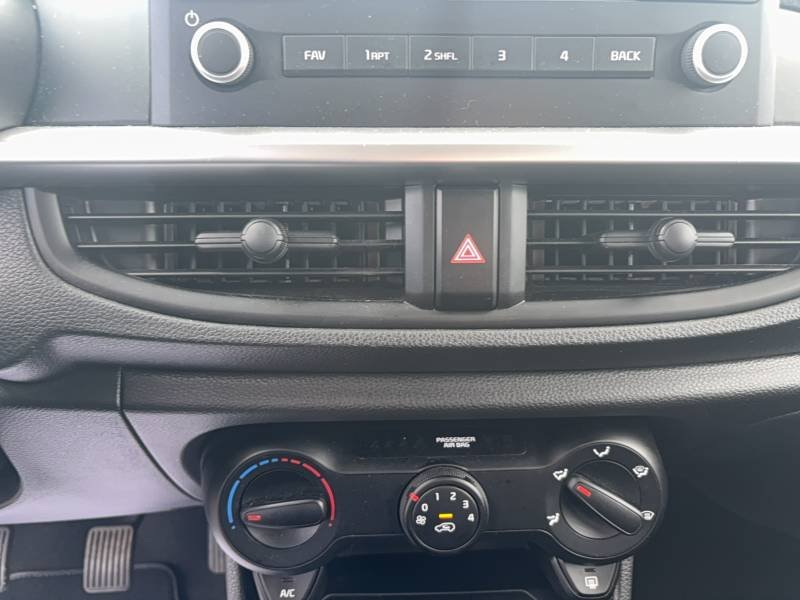 Kia Picanto - Photo 21