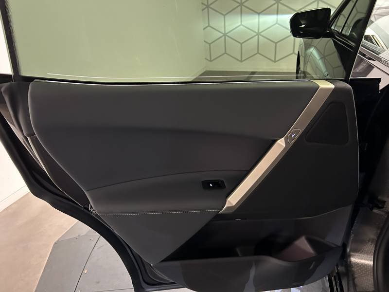 BMW ix - Photo 11