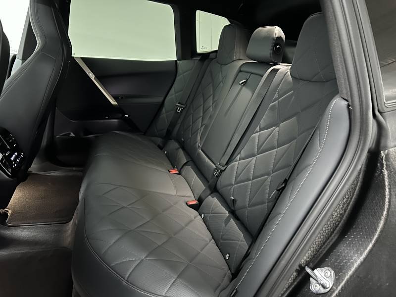 BMW ix - Photo 13