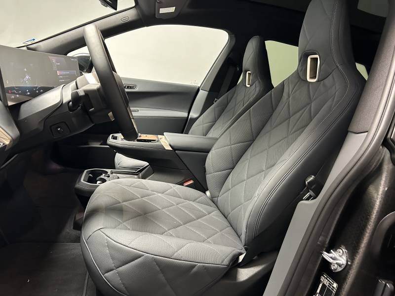 BMW ix - Photo 15