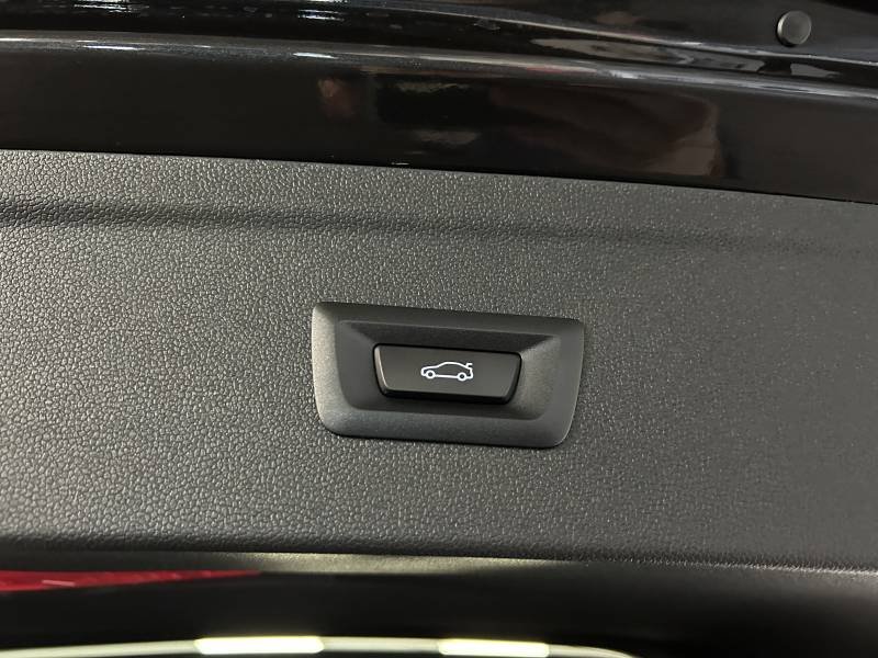 BMW ix - Photo 24
