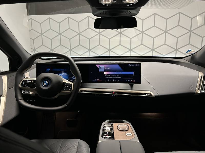 BMW ix - Photo 30