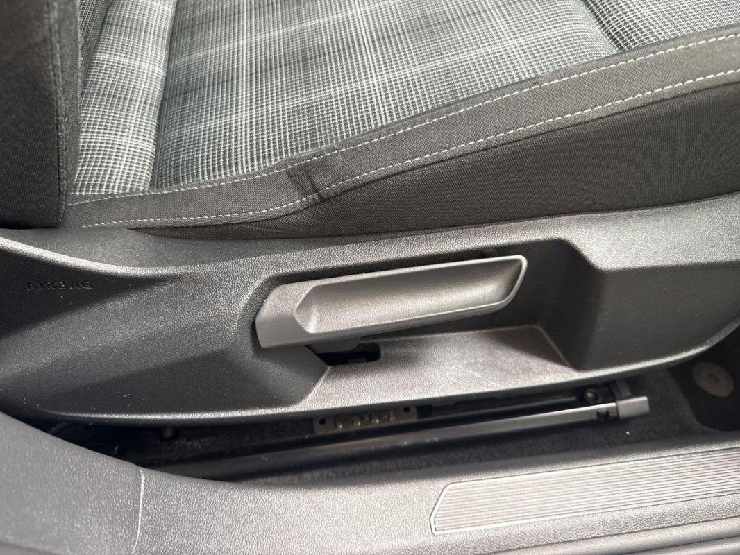 Volkswagen Golf - Photo 14