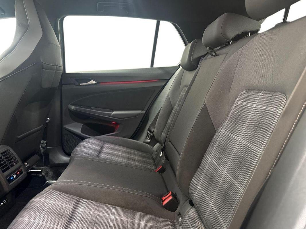 Volkswagen Golf - Photo 23