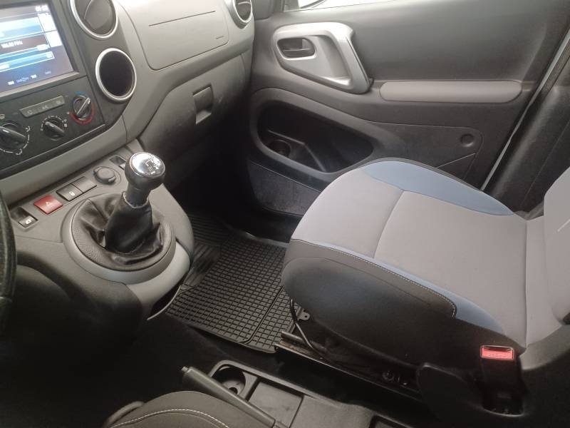 Peugeot Partner - Photo 23
