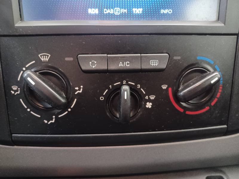 Peugeot Partner - Photo 28