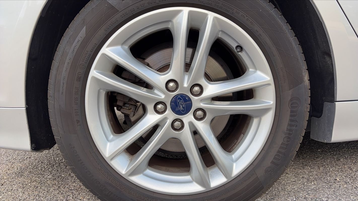 Ford Mondeo - Photo 16