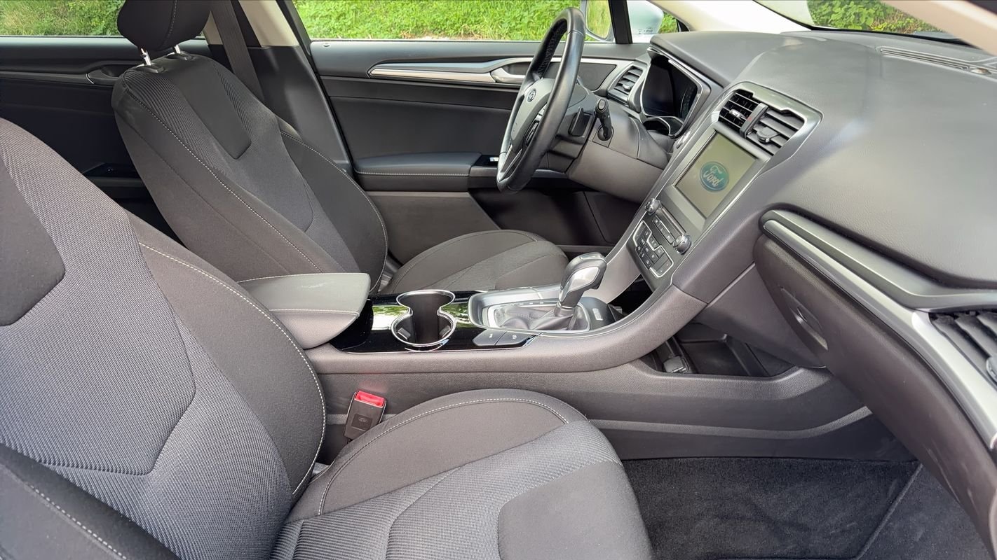 Ford Mondeo - Photo 27