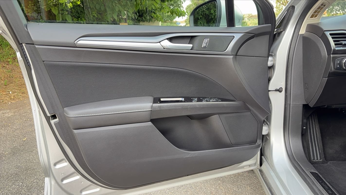 Ford Mondeo - Photo 7