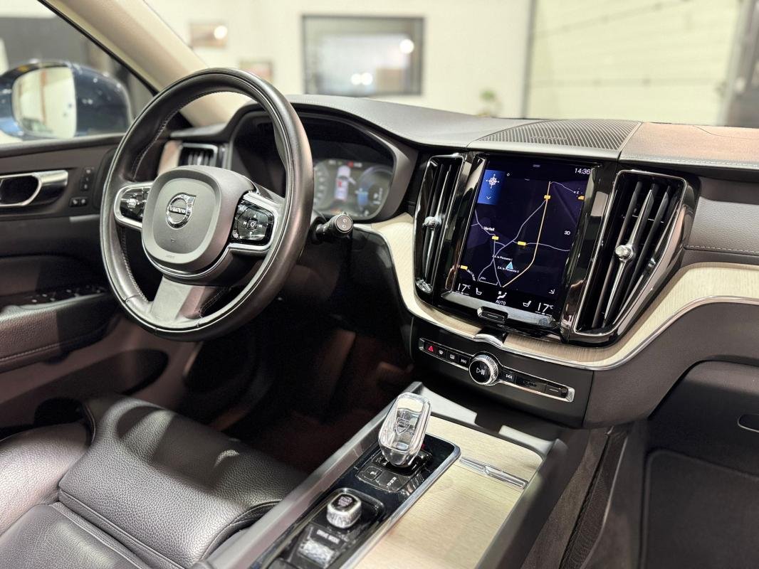 Volvo XC60 - Photo 11