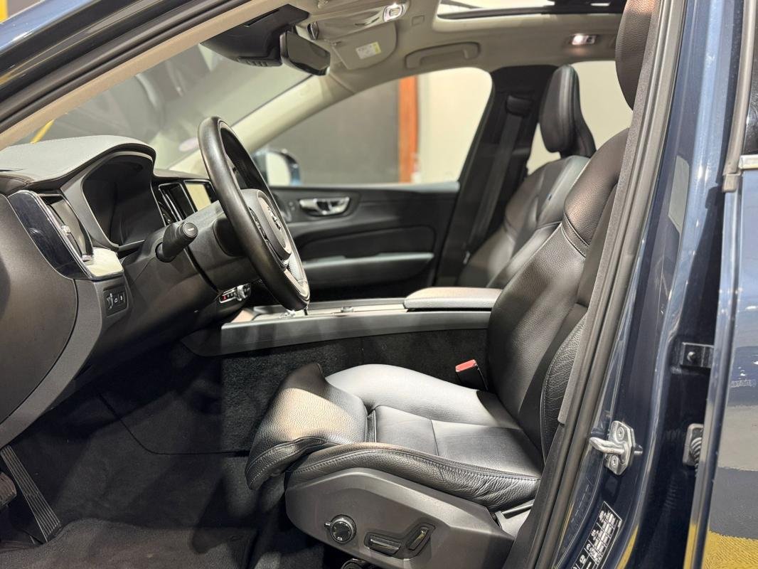 Volvo XC60 - Photo 8