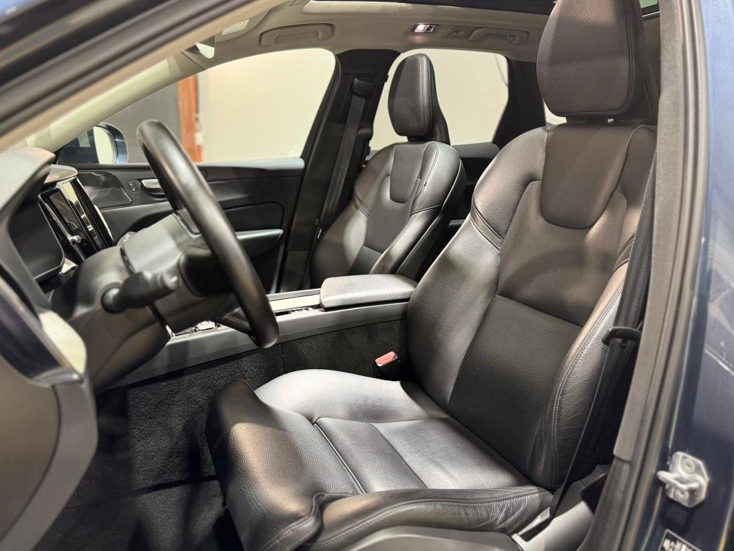 Volvo XC60 - Photo 9