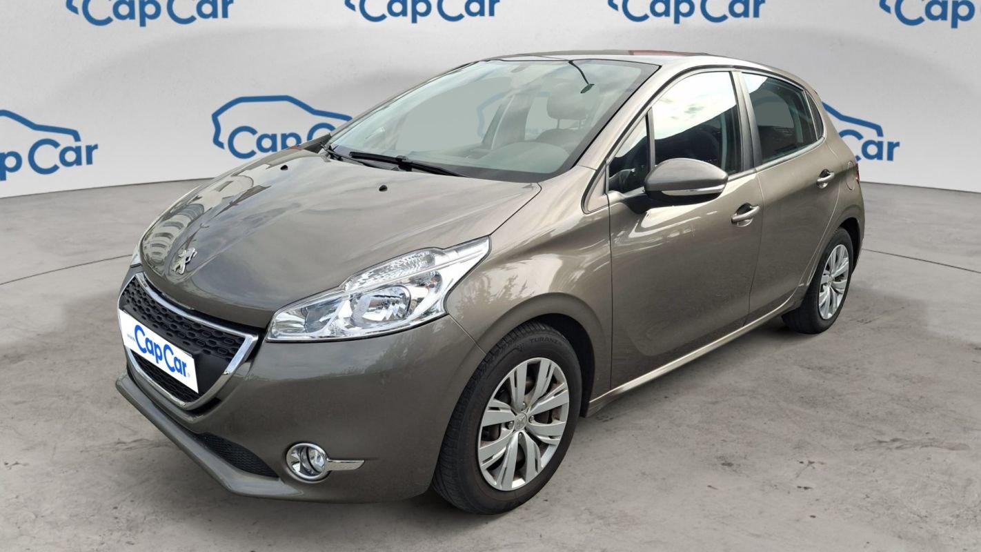 Peugeot 208 - Photo 1