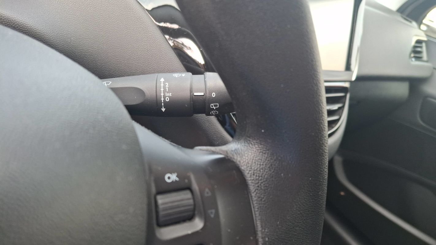 Peugeot 208 - Photo 13