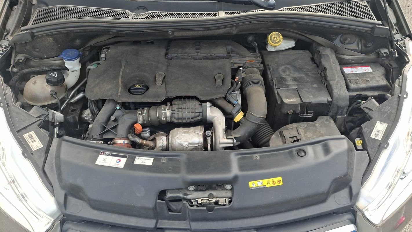 Peugeot 208 - Photo 15