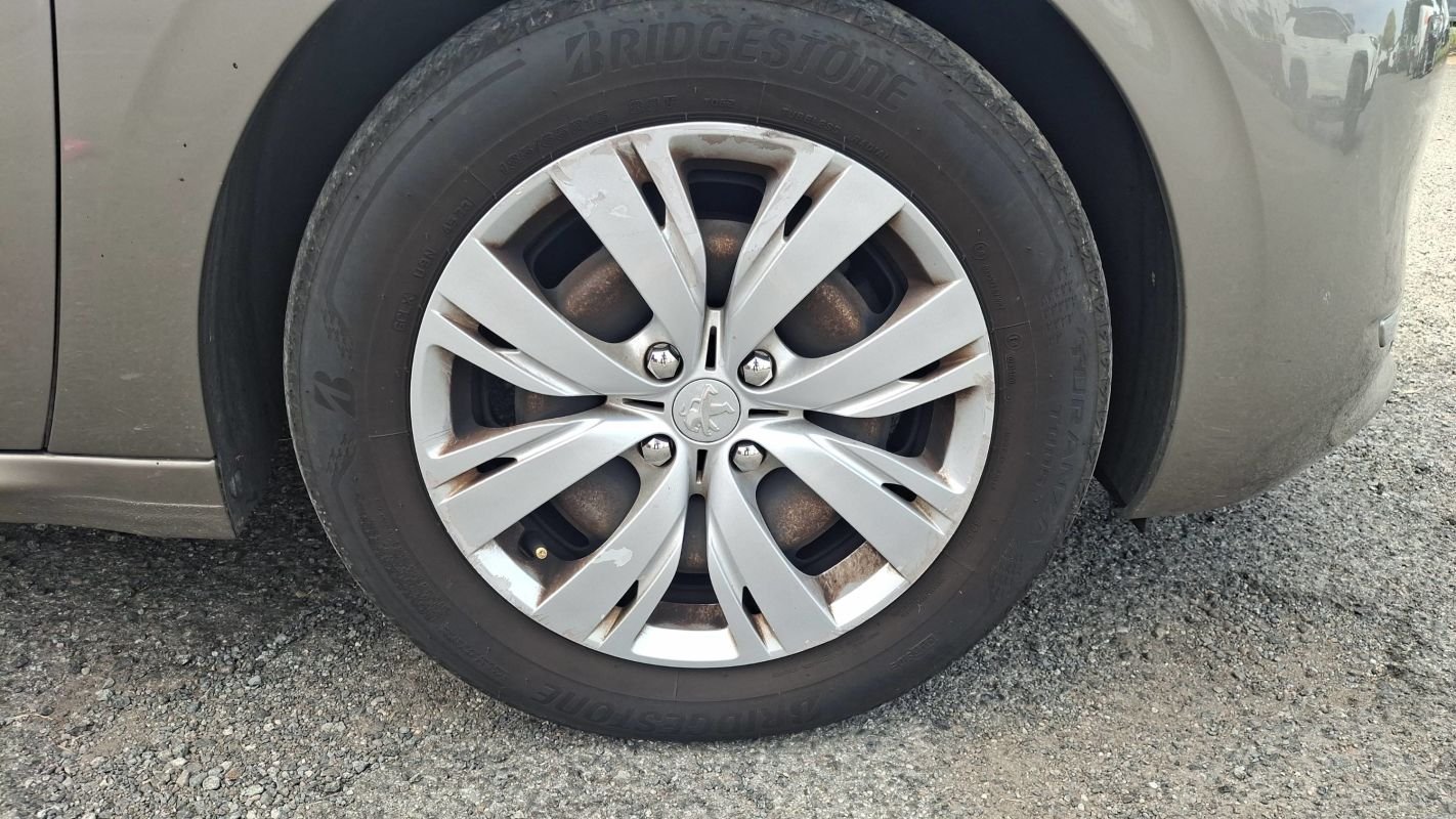 Peugeot 208 - Photo 17