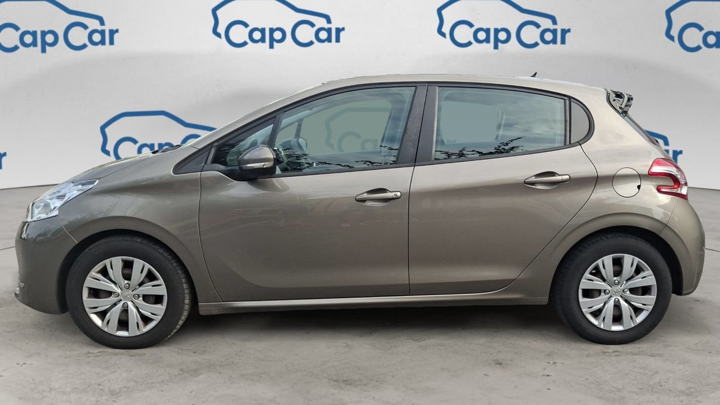 Peugeot 208 - Photo 2