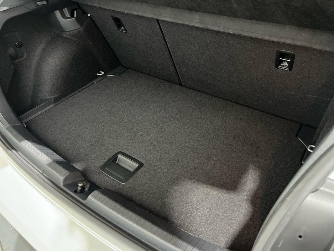 Volkswagen Polo - Photo 14