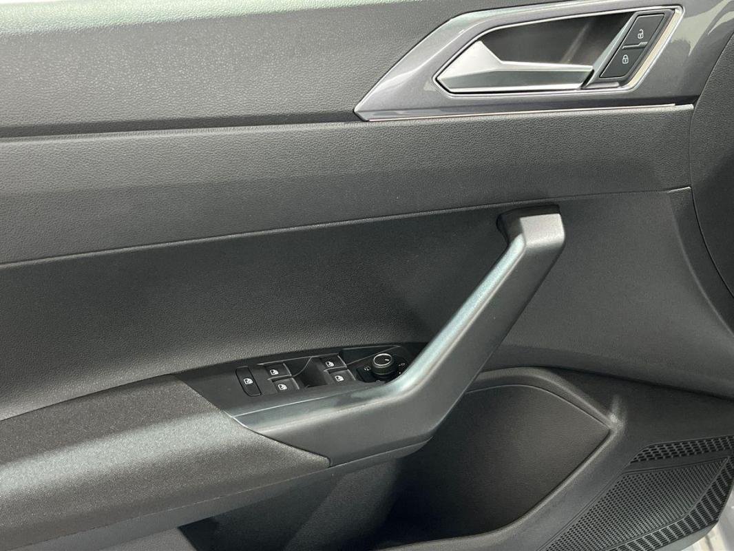 Volkswagen Polo - Photo 32