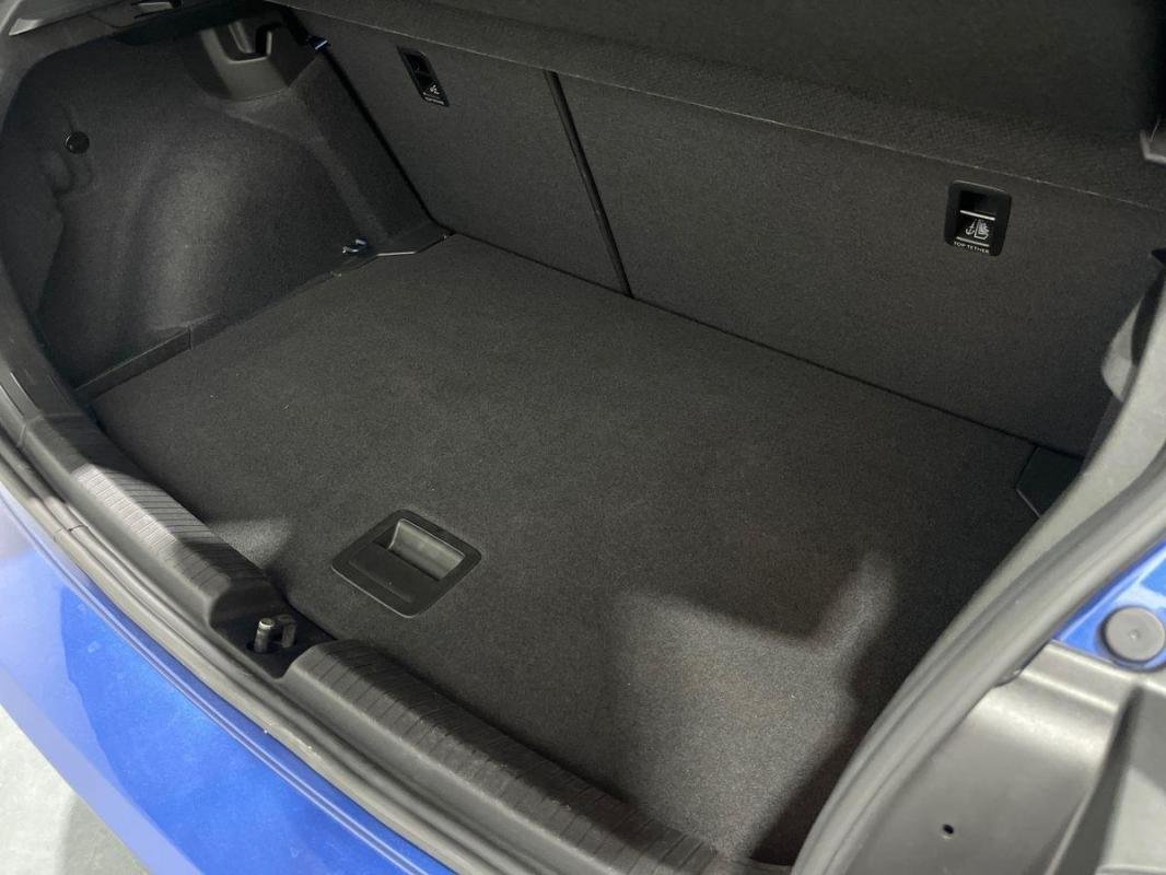 Volkswagen Polo - Photo 32