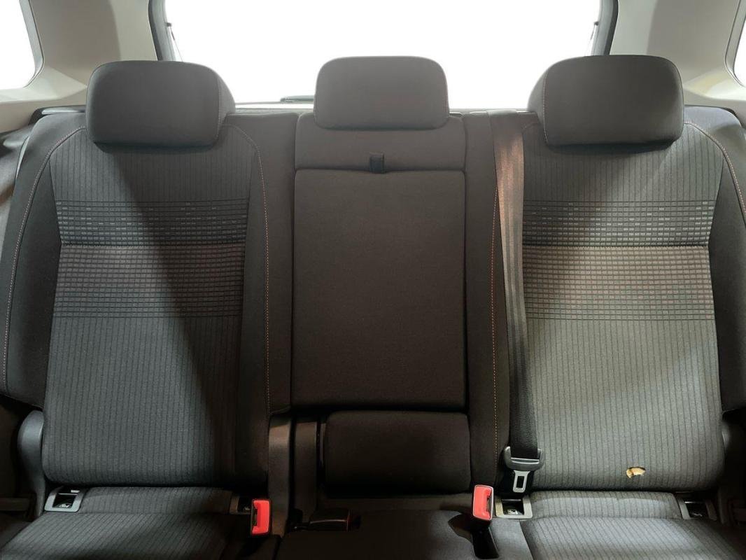 Volkswagen Tiguan - Photo 22