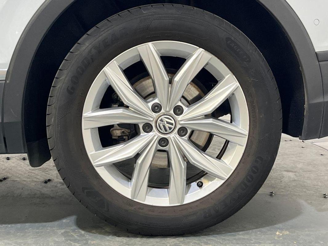 Volkswagen Tiguan - Photo 29