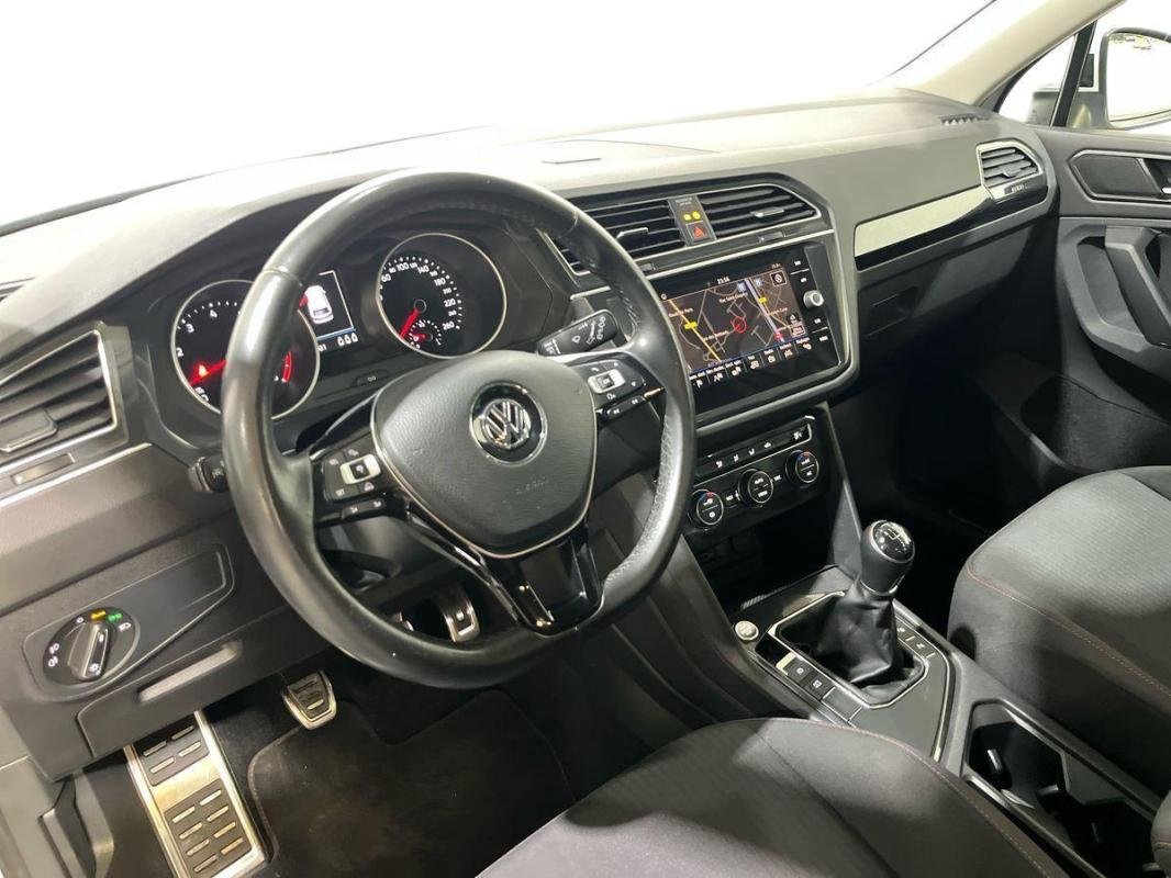 Volkswagen Tiguan - Photo 9