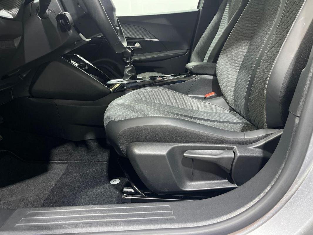 Peugeot 2008 - Photo 12